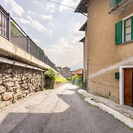 Sciura Elena's Terrace With Lake, Mounts & Valley By Halldis Apartment *